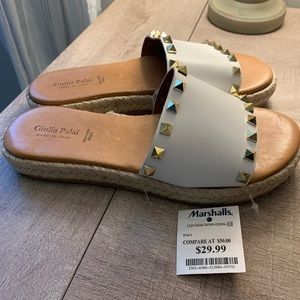 NWT women’s sandals! Size 7.5